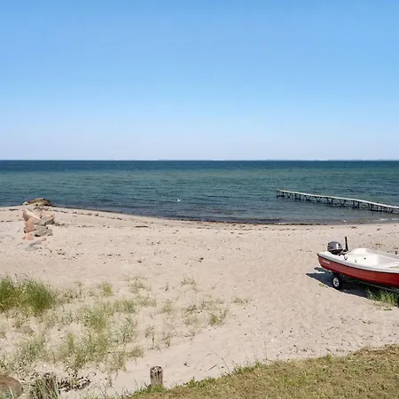 Holiday Diertje - 10m From The Sea In Funen By Interhome *